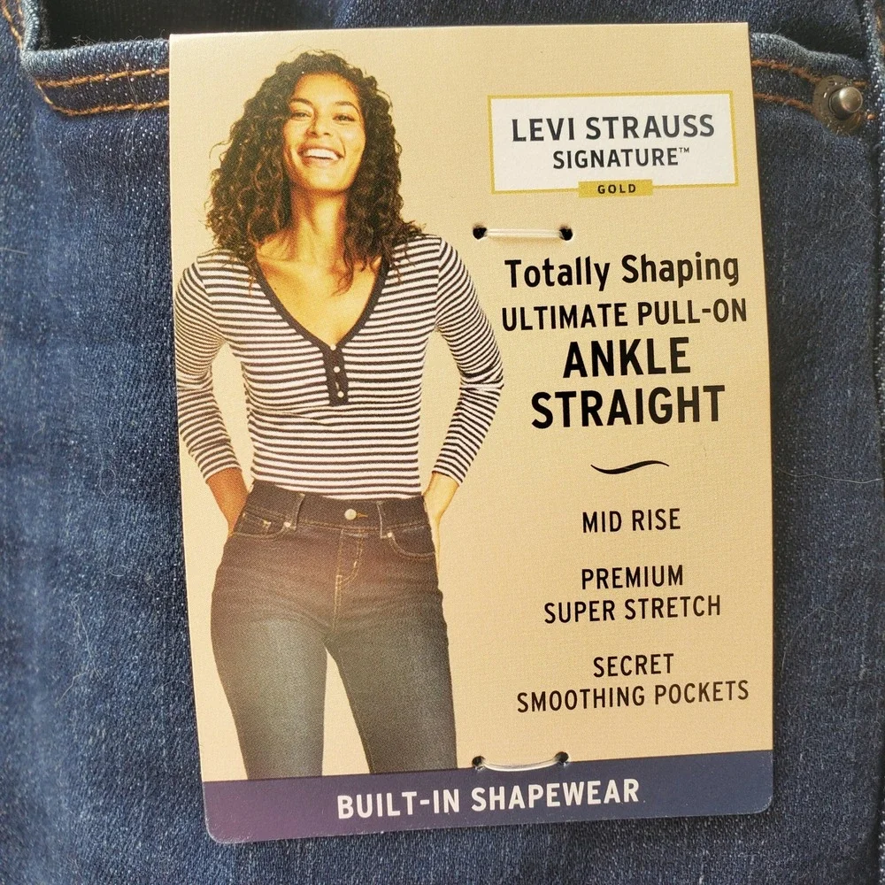 Levi Strauss Signature Gold Totally Shaping Pull On Ankle Straight Jeans 18M